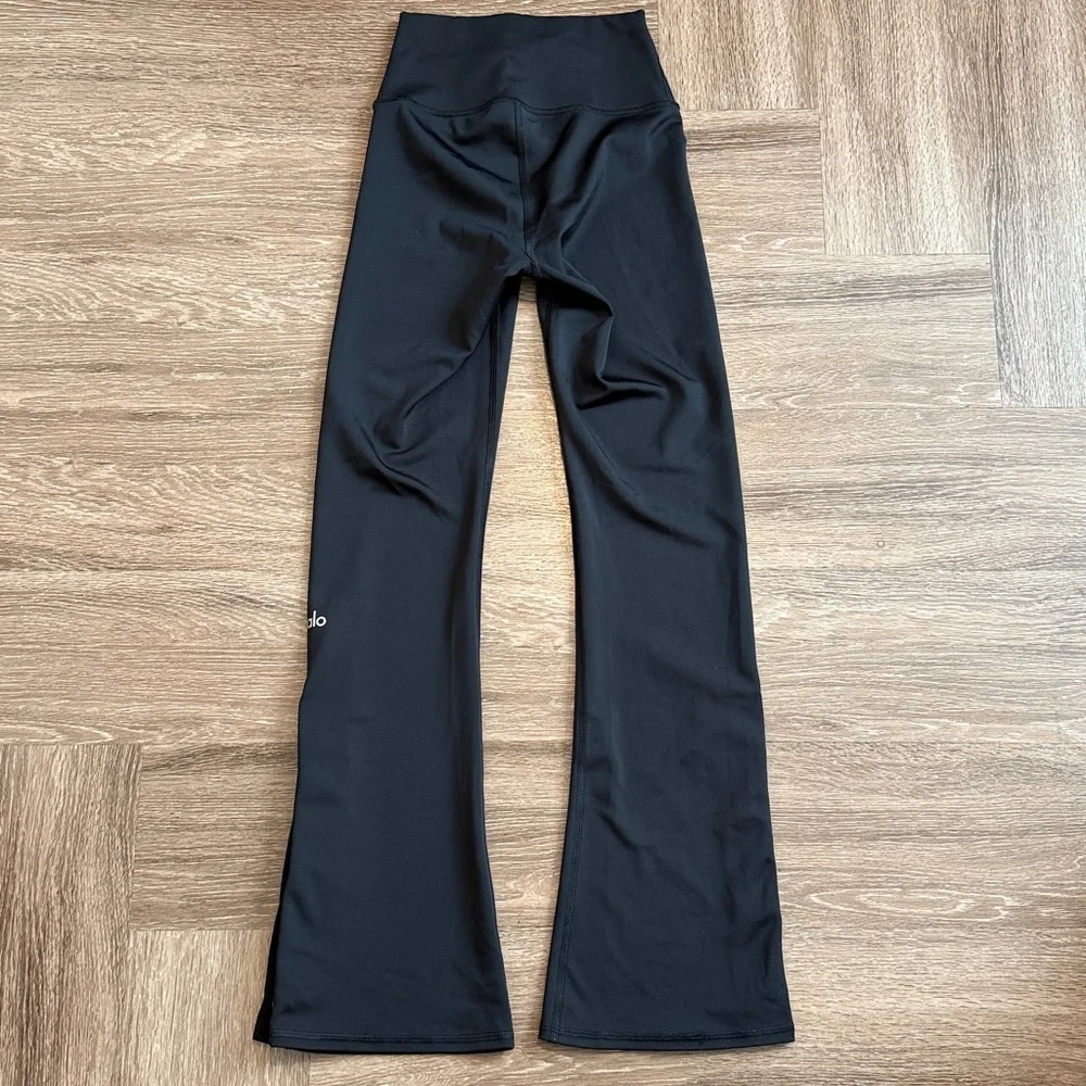 Alo Airlift Game Changer High Waist 7/8 Flare Leggings